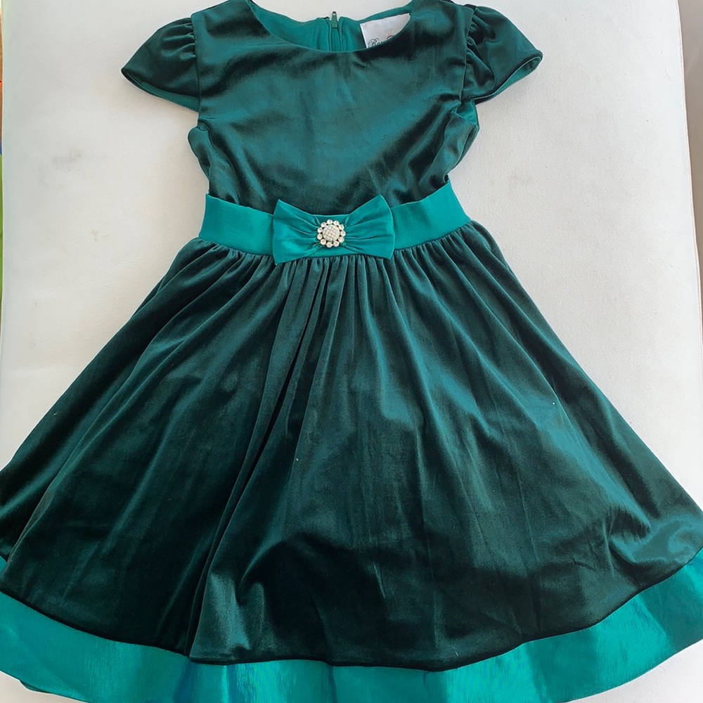 Girls Rare Edition Green Holiday Dress